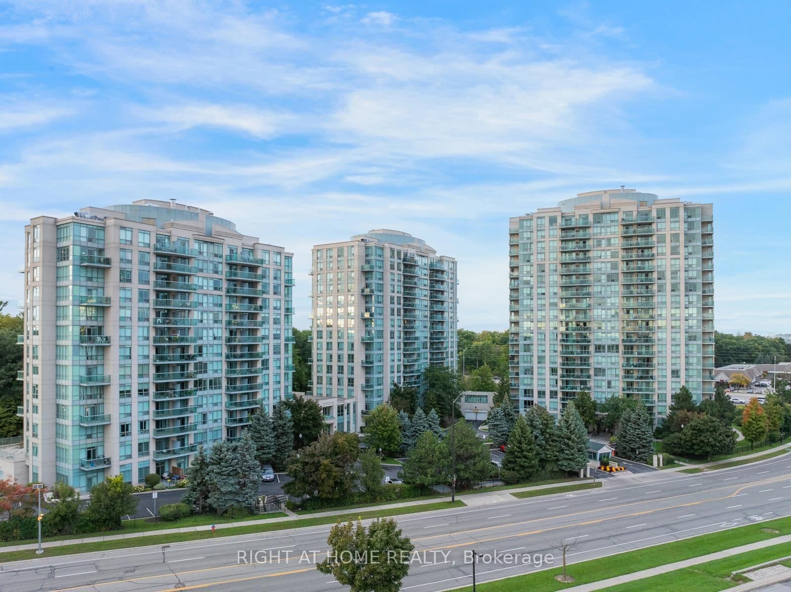 2565 Erin Centre Boulevard, Unit 1509 thumbnail 2