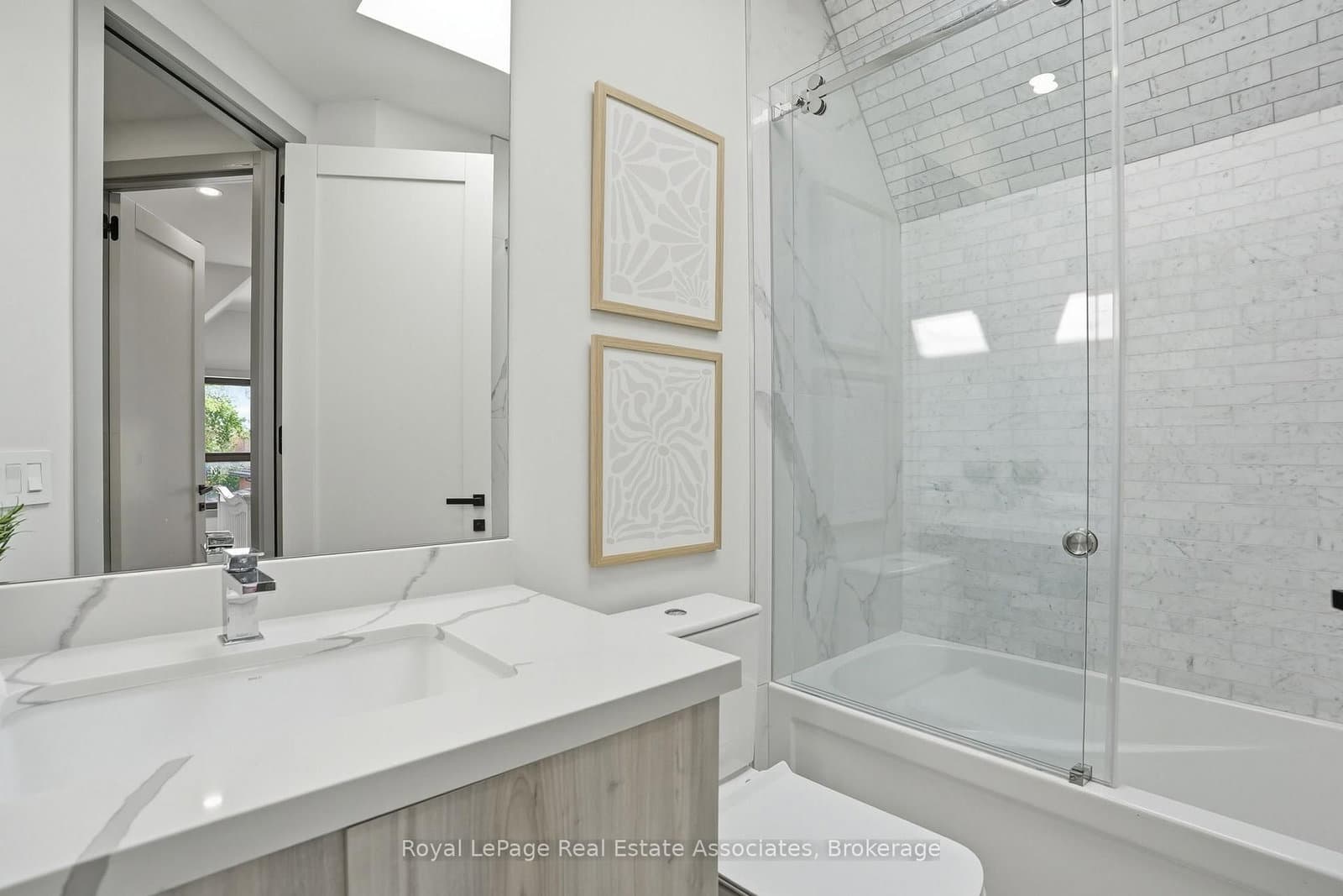 357B Melrose Street thumbnail 33