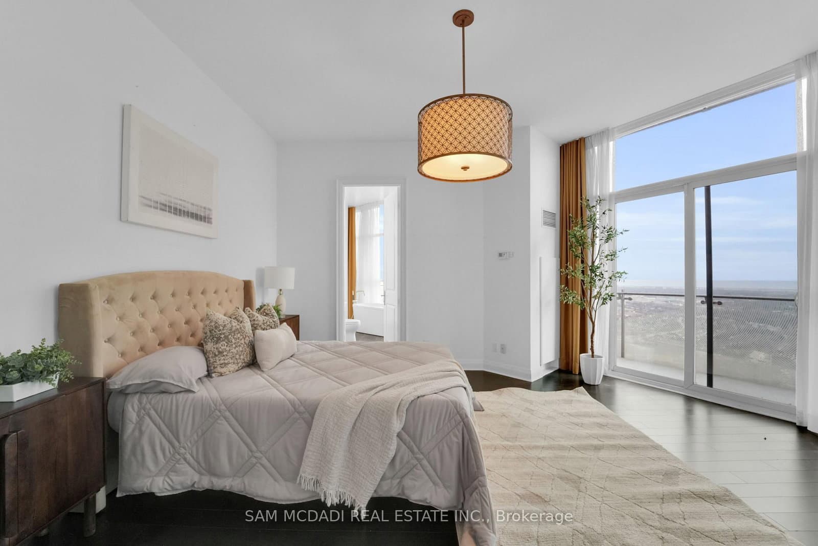 50 Absolute Avenue, Unit PH3 thumbnail 13
