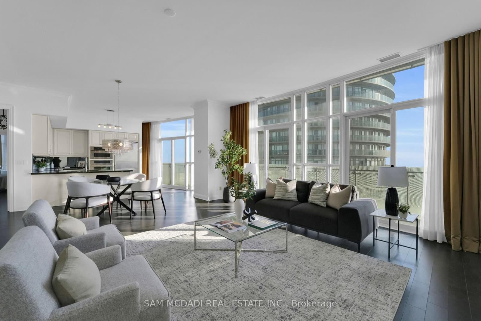 50 Absolute Avenue, Unit PH3 thumbnail 3