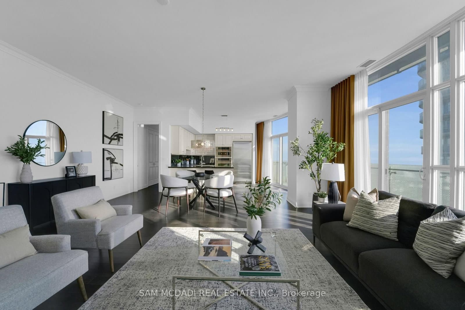 50 Absolute Avenue, Unit PH3 thumbnail 4