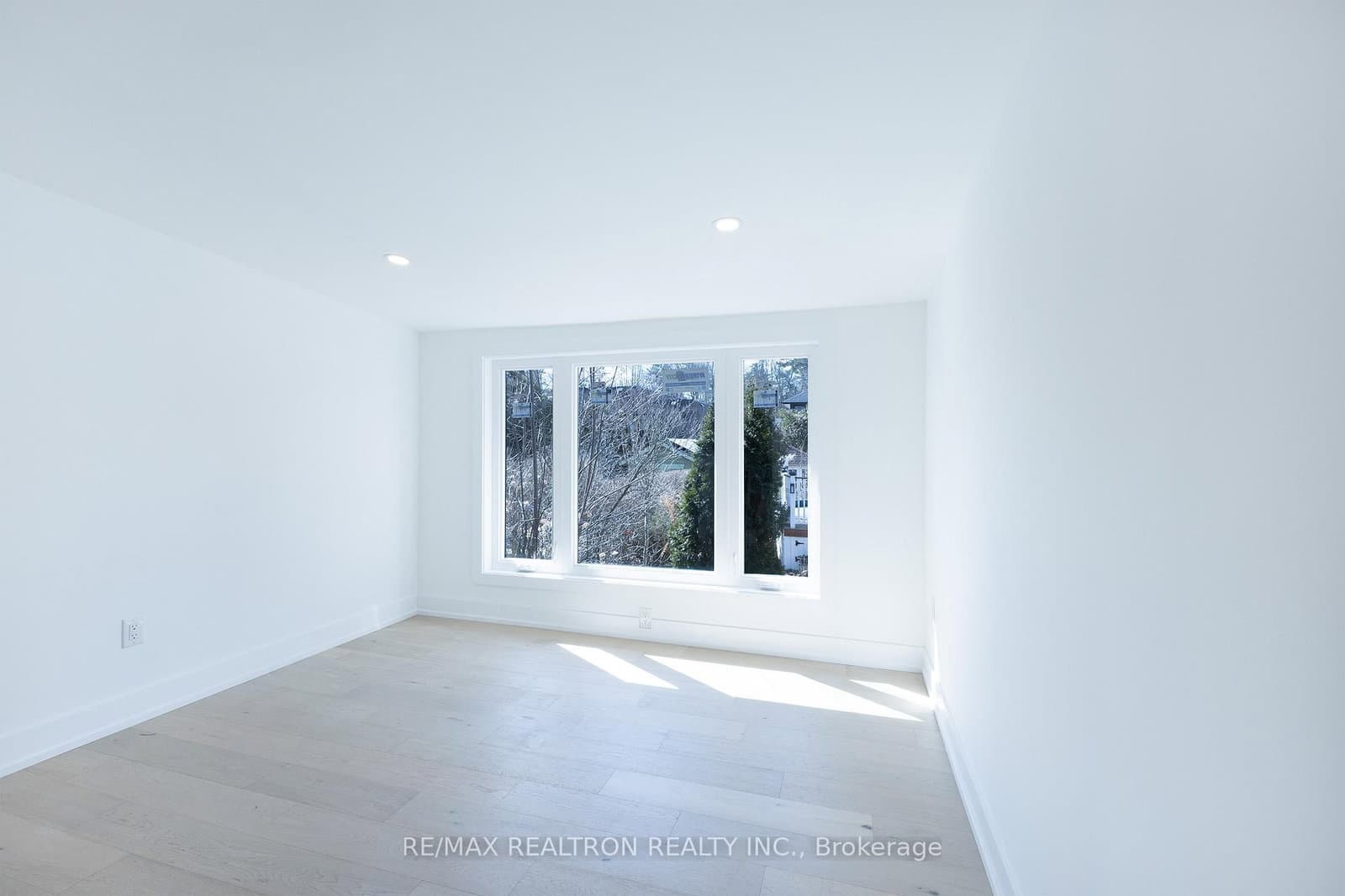 1480 Kenmuir Avenue thumbnail 16