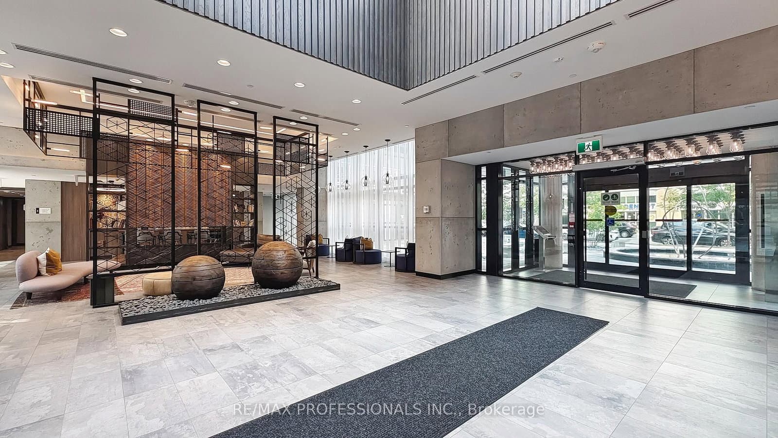 251 Manitoba Street, Unit 504 thumbnail 16