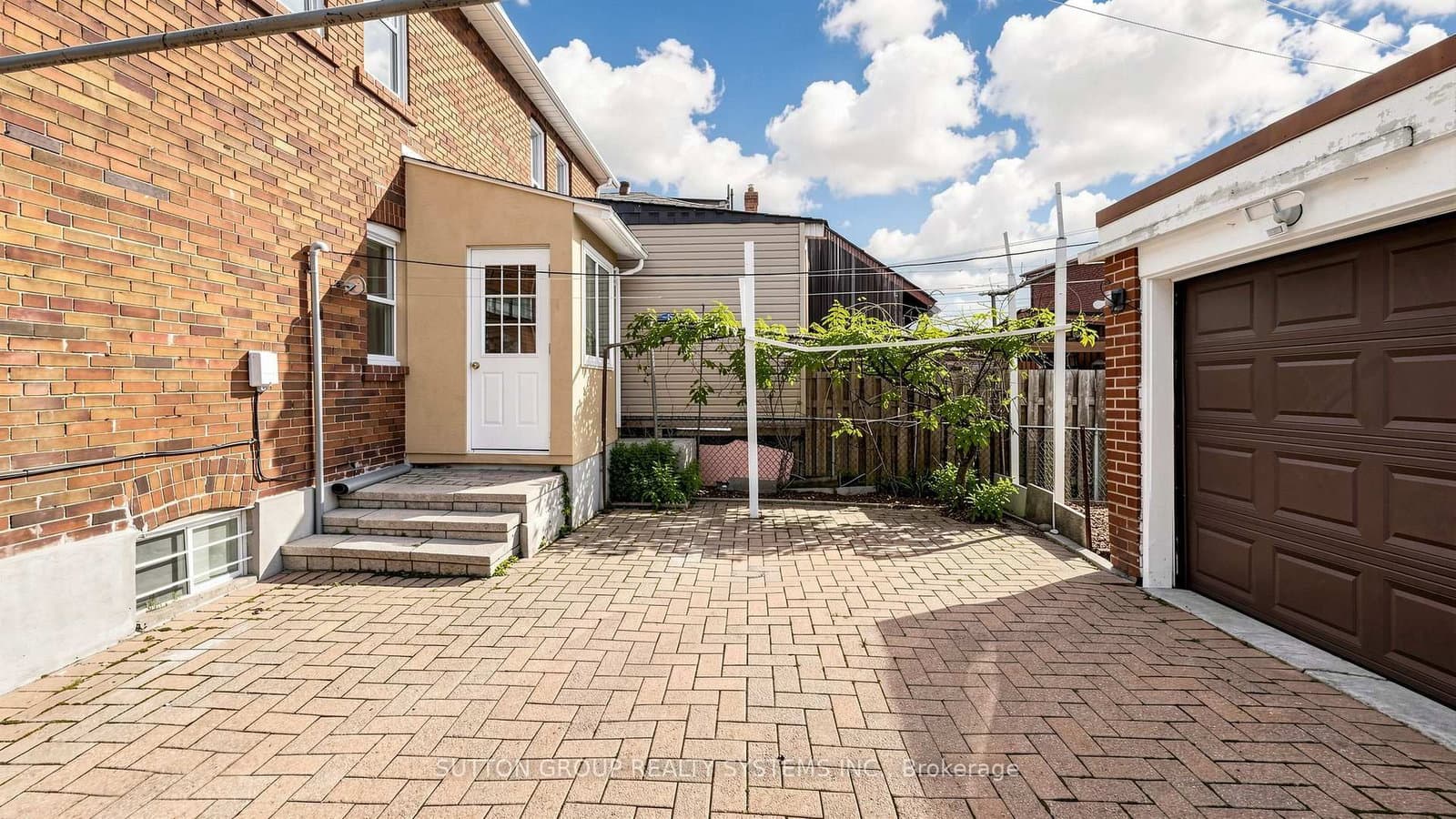 683 Old Weston Road thumbnail 22