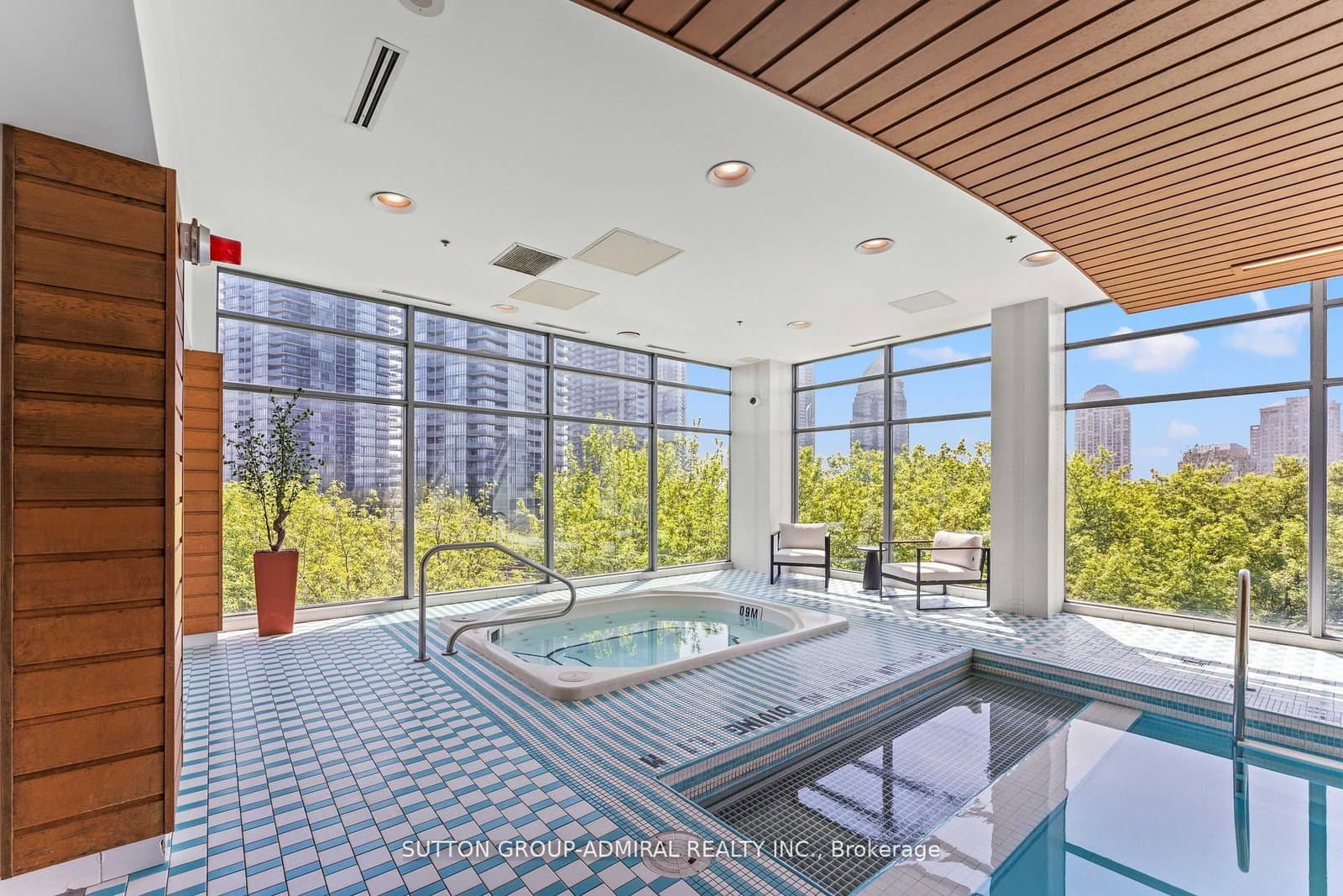155 Legion Road N, Unit 2513 thumbnail 26