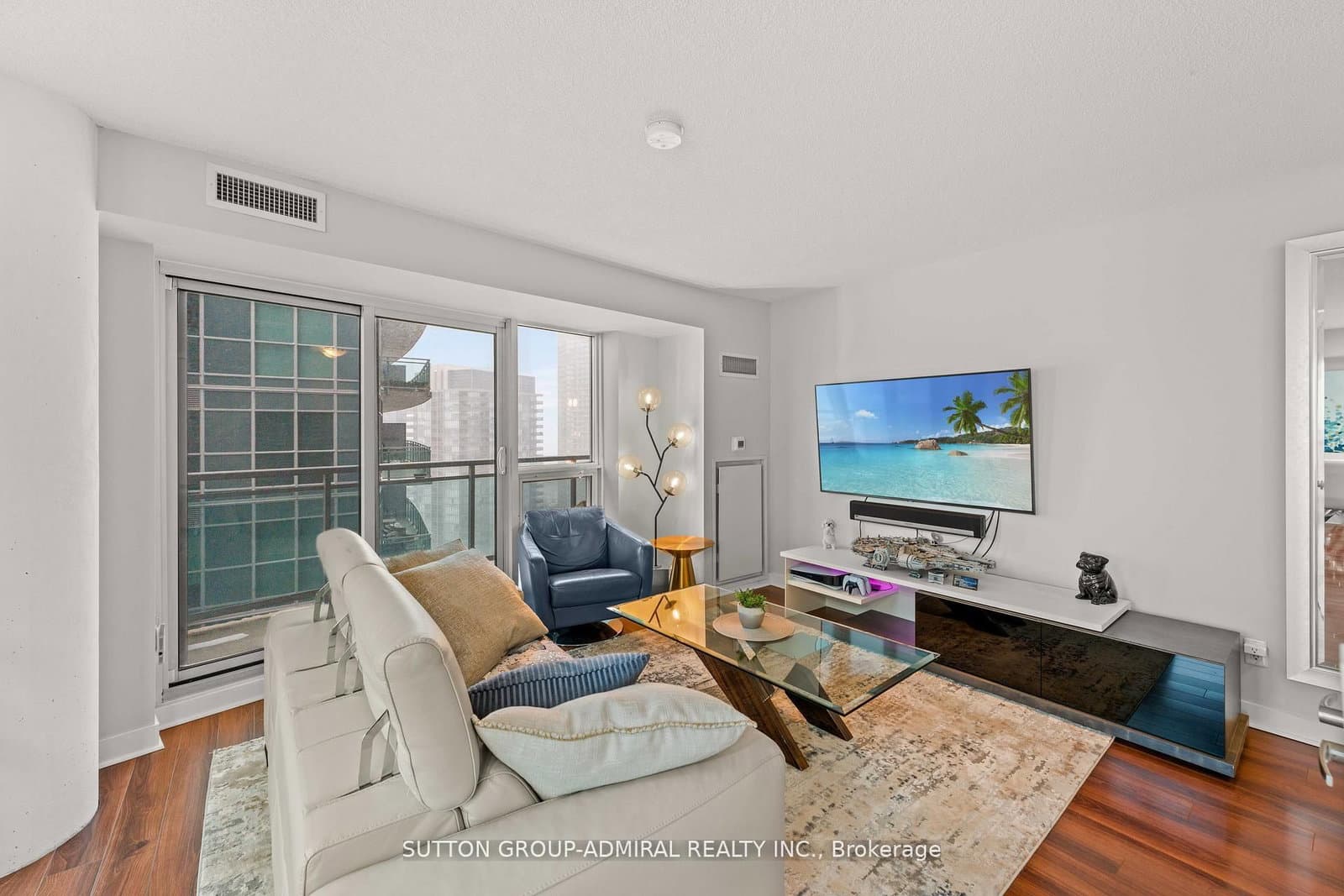 155 Legion Road N, Unit 2513 thumbnail 3