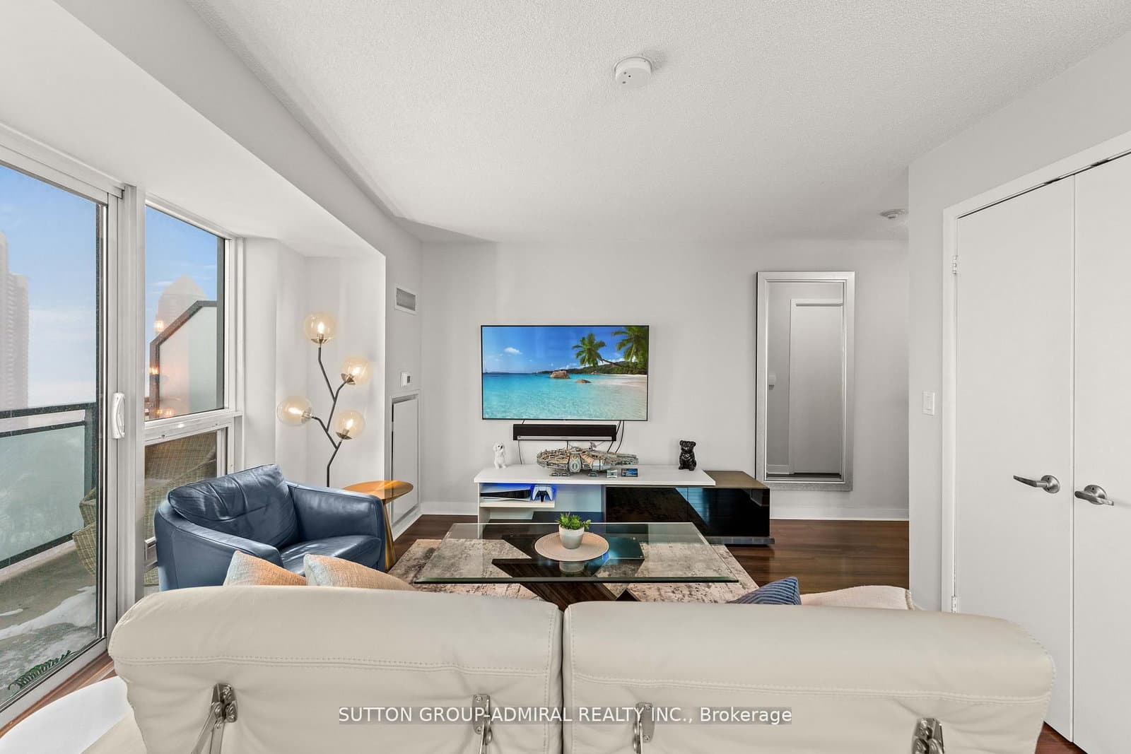 155 Legion Road N, Unit 2513 thumbnail 5