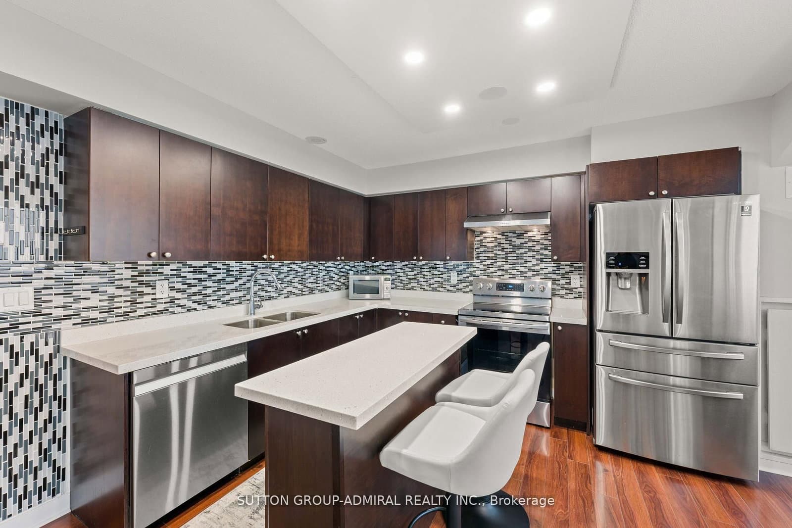 155 Legion Road N, Unit 2513 thumbnail 8