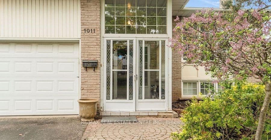 1011 Pearson Drive thumbnail 3
