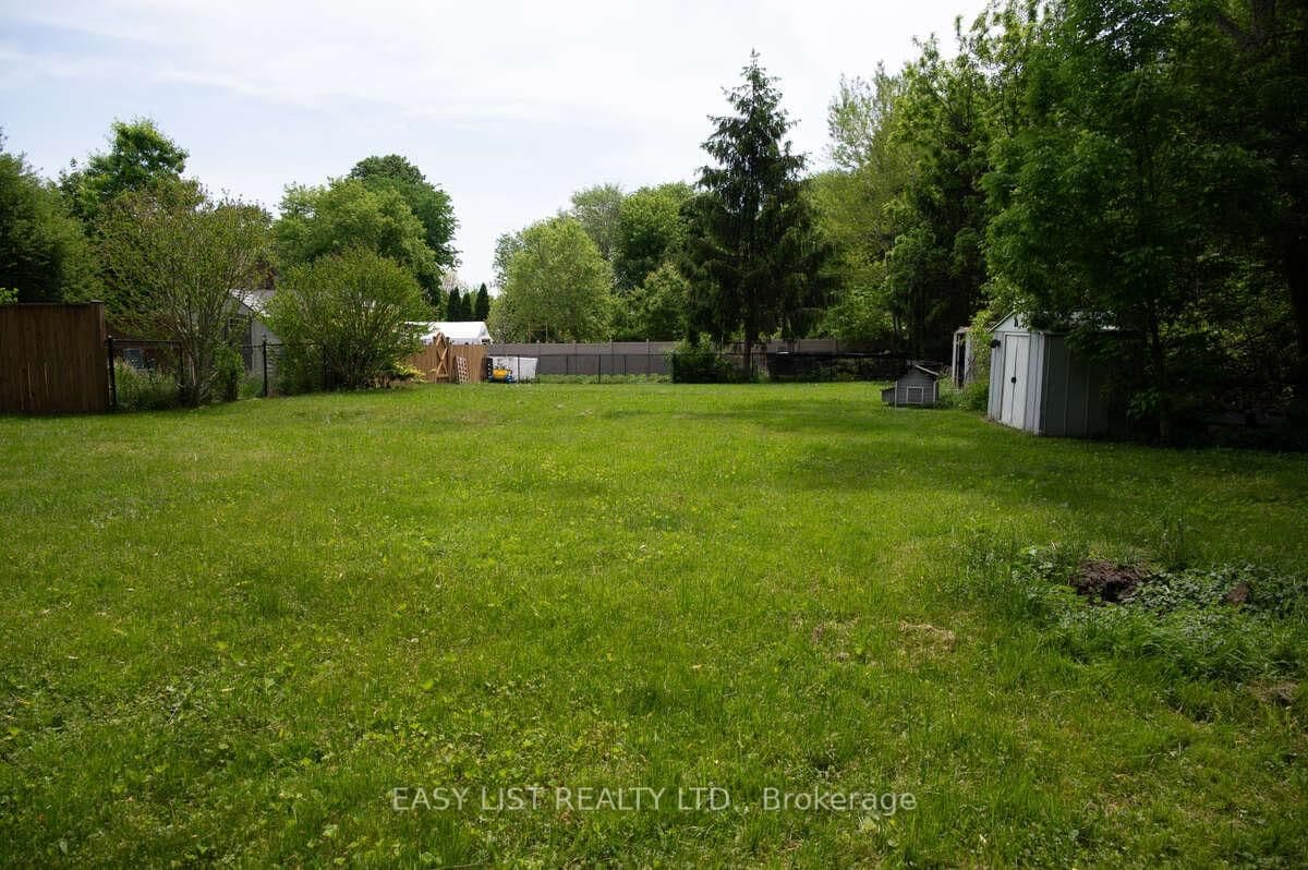 1574 Northmount Avenue thumbnail 5