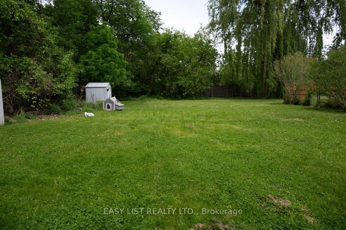 1574 Northmount Avenue thumbnail 7