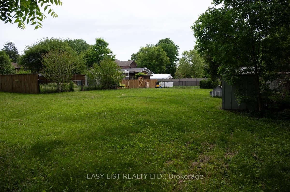 1574 Northmount Avenue thumbnail 9