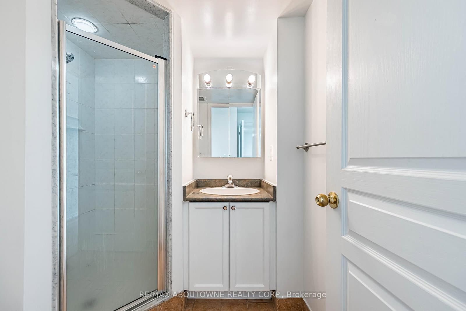 2585 Erin Centre Boulevard, Unit 1102 thumbnail 21