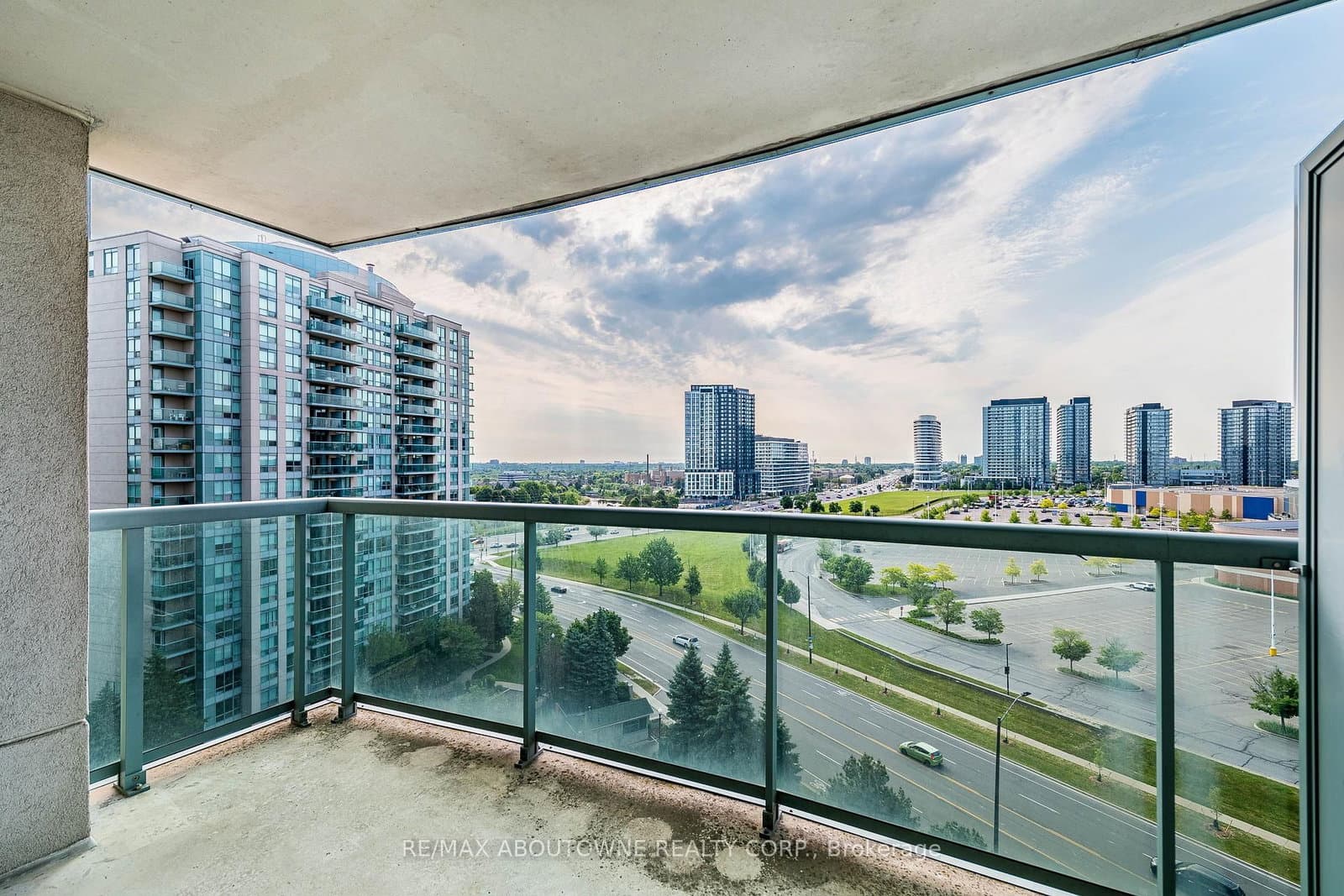 2585 Erin Centre Boulevard, Unit 1102 thumbnail 30