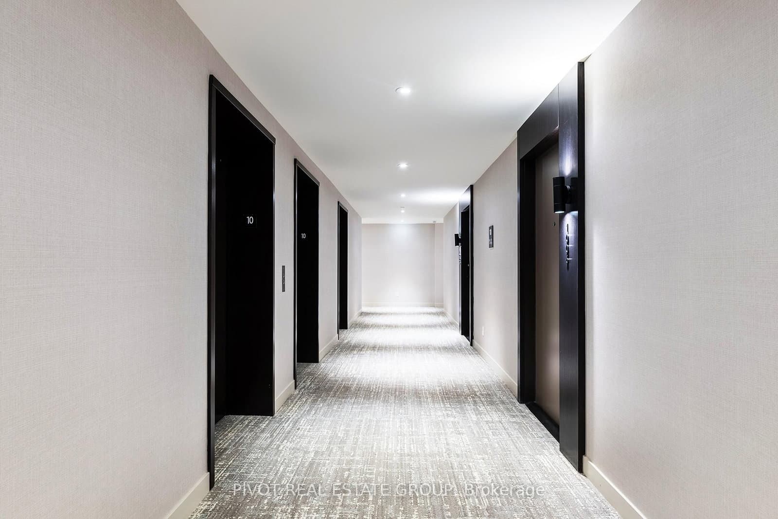 4023 The Exchange, Unit 1409 thumbnail 3