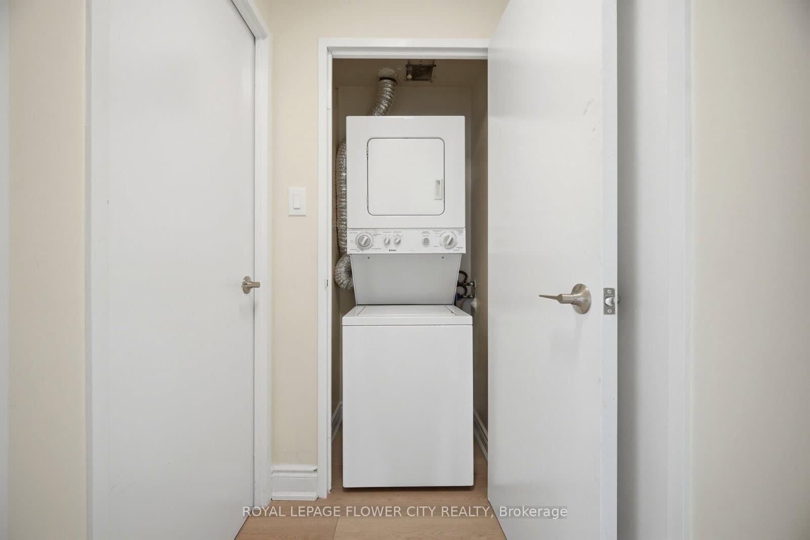 8 Lisa Street, Unit 307 thumbnail 27