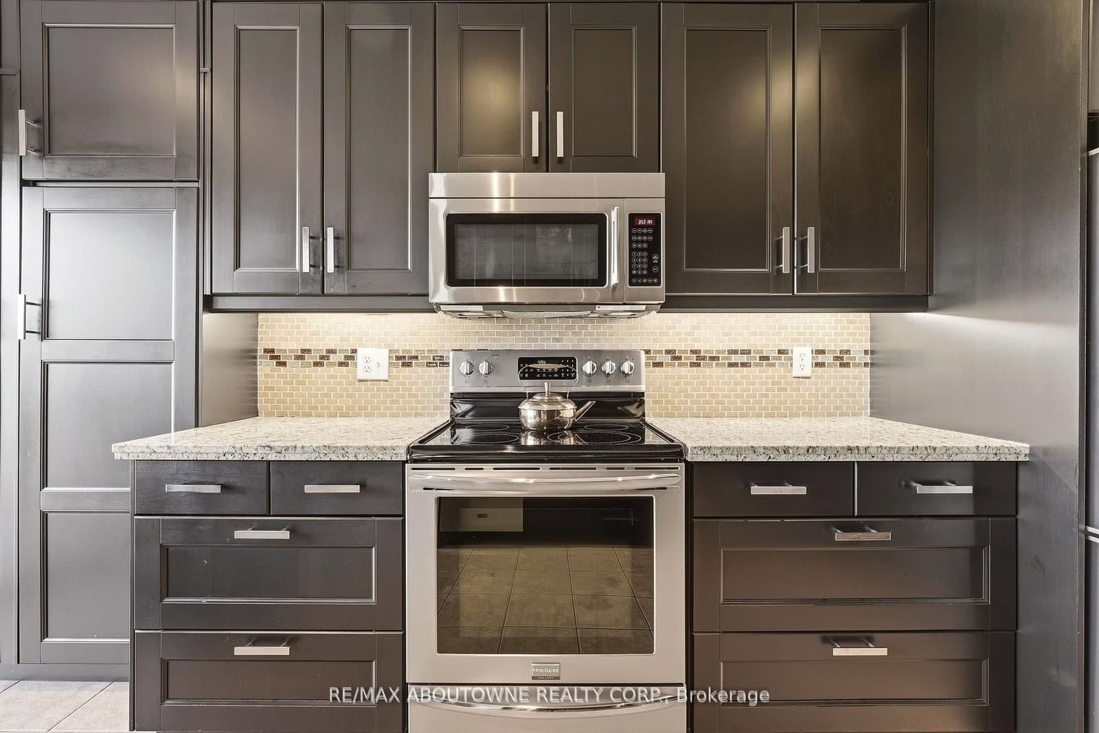 2085 Amherst Heights, Unit 209 thumbnail 25