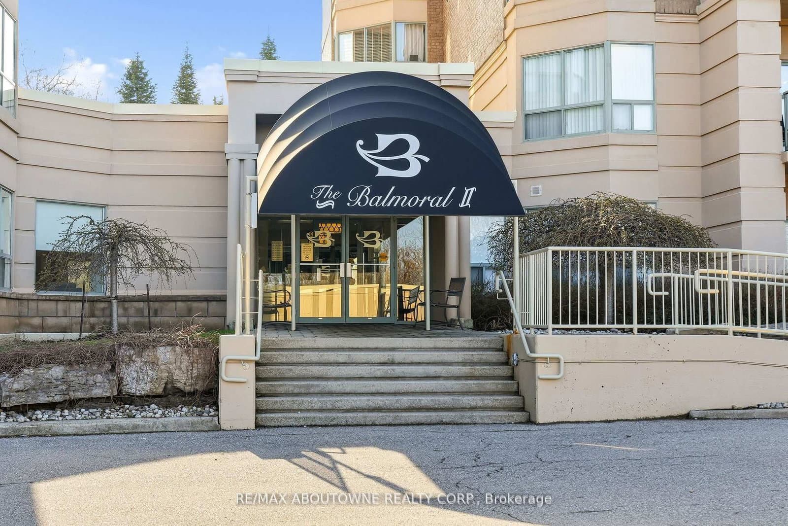 2085 Amherst Heights, Unit 209 thumbnail 3