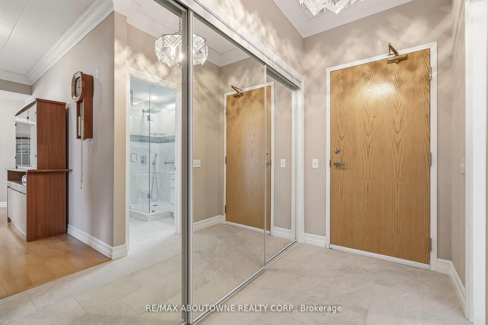 2085 Amherst Heights, Unit 209 thumbnail 5