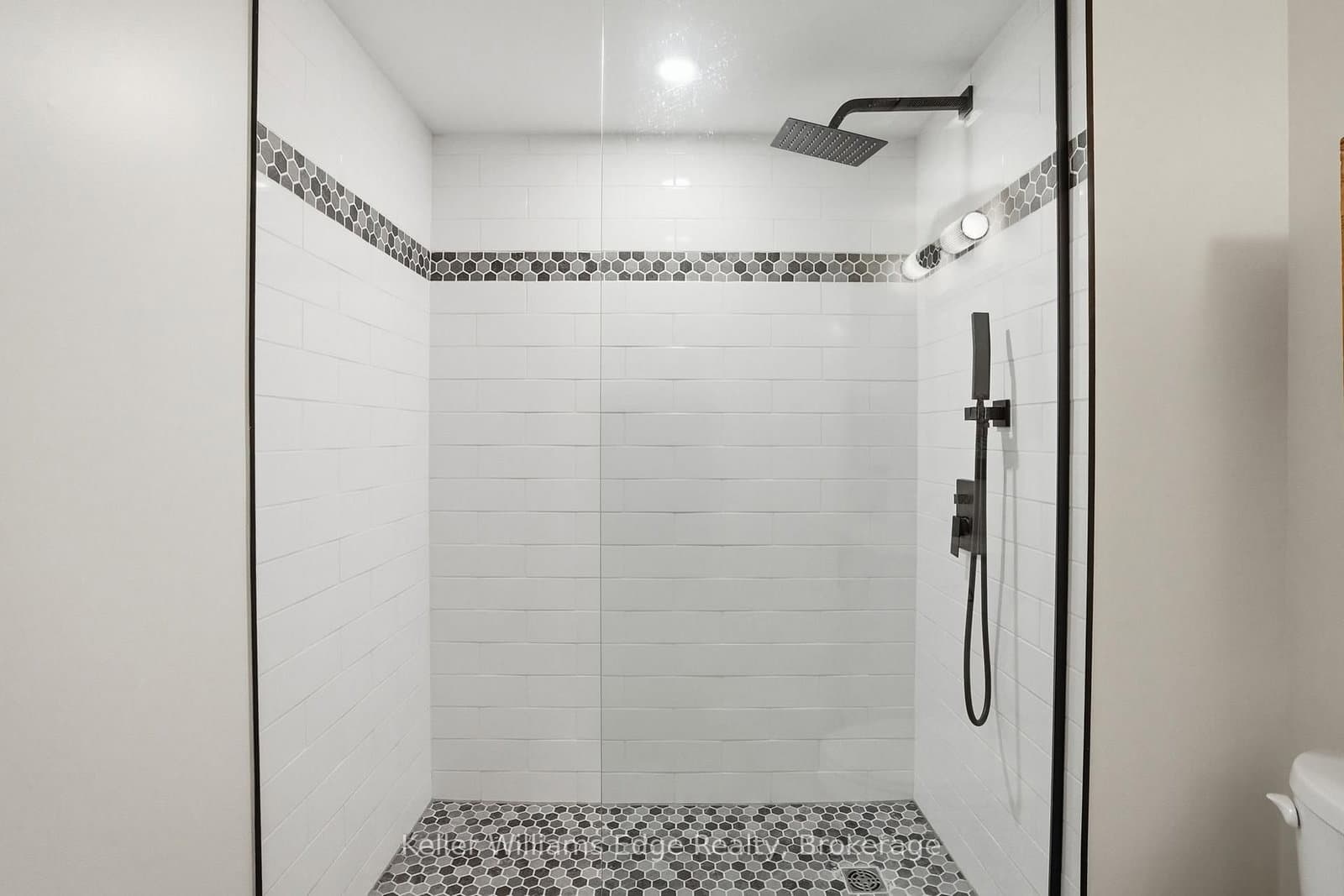 2075 Appleby Line, Unit 406 thumbnail 17