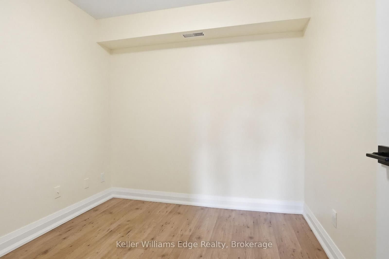 2075 Appleby Line, Unit 406 thumbnail 19