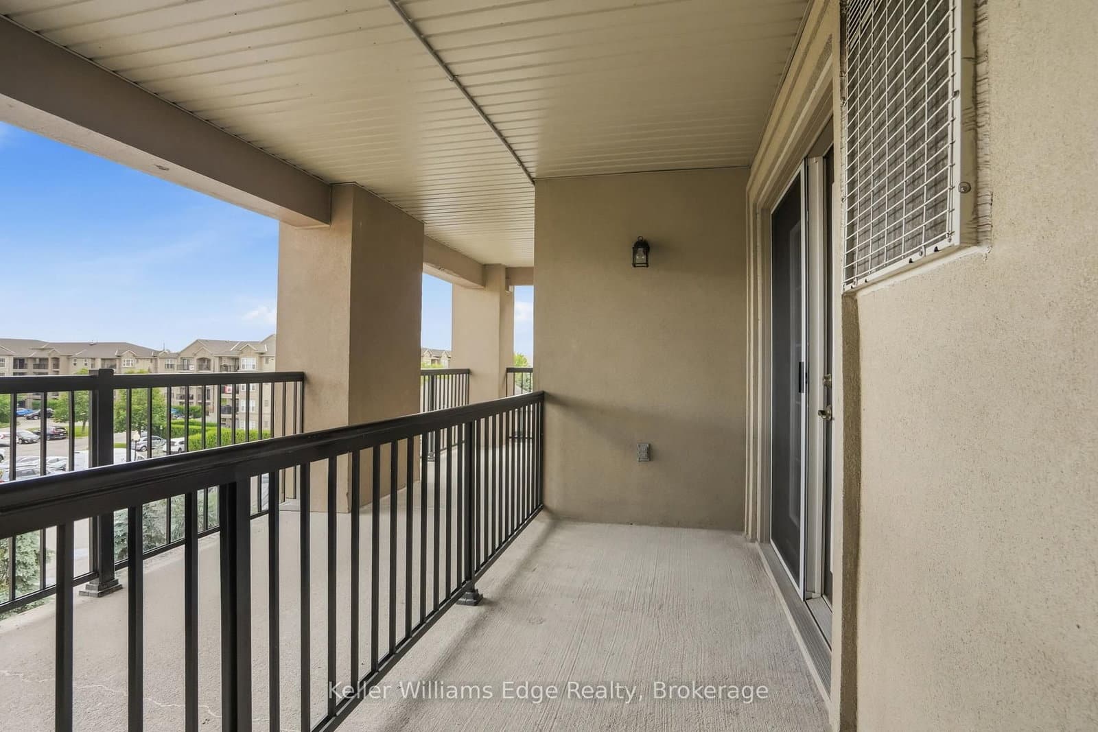 2075 Appleby Line, Unit 406 thumbnail 20