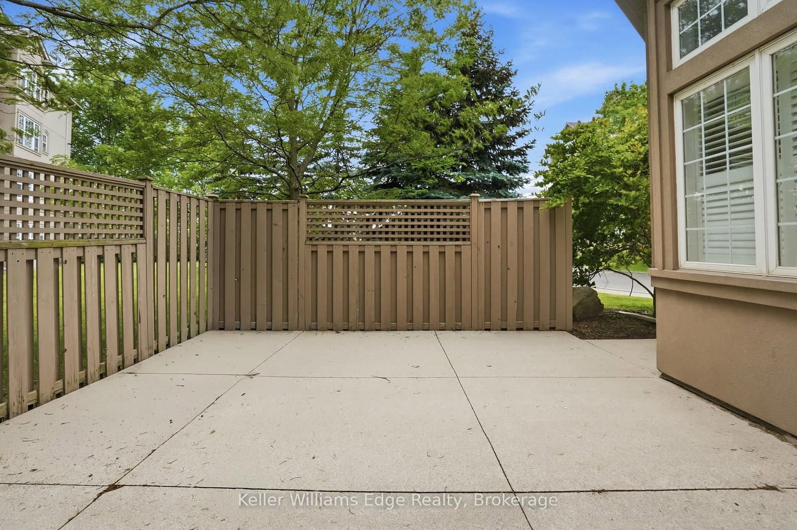 2075 Appleby Line, Unit 406 thumbnail 27