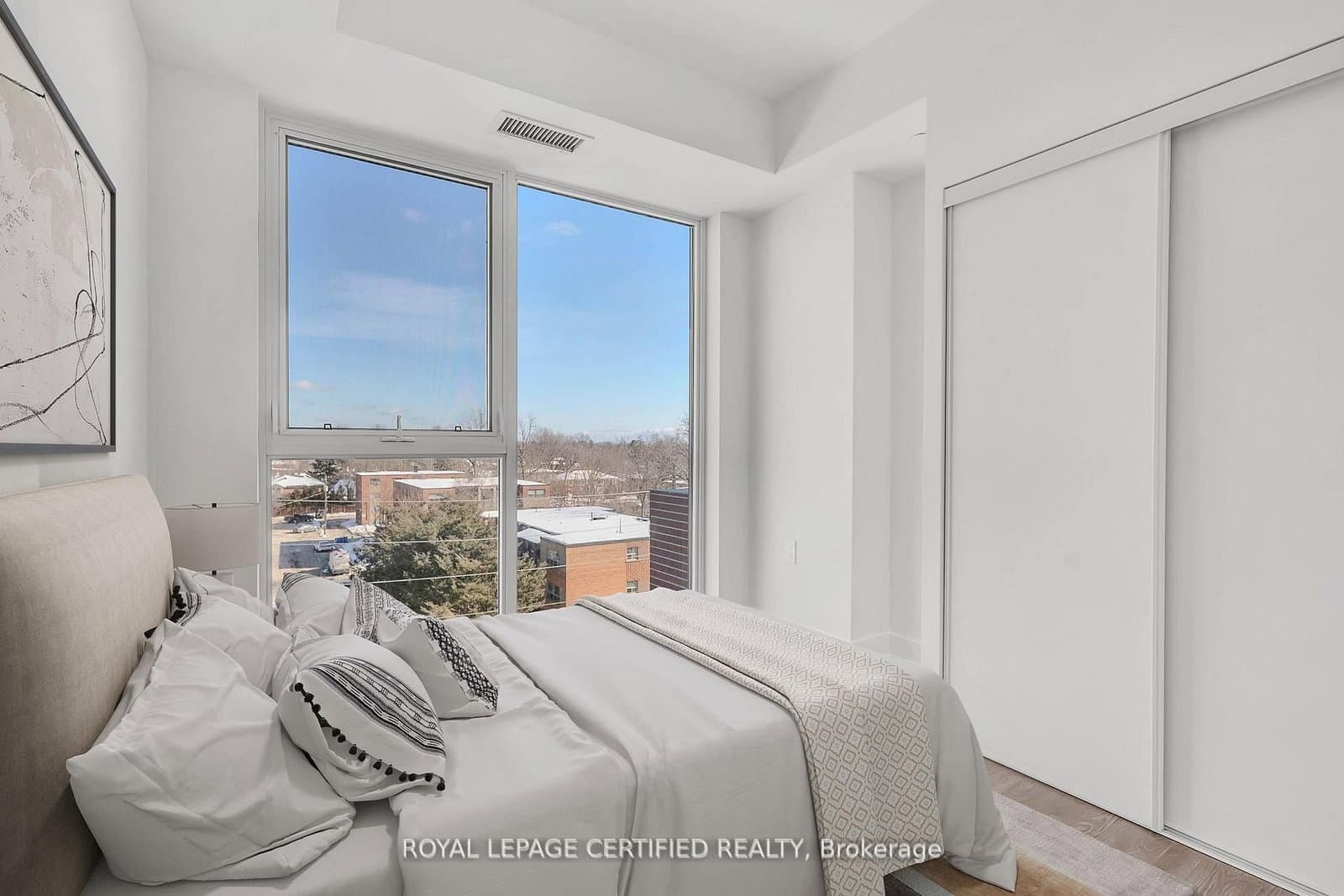 2088 James Street, Unit 503 thumbnail 15