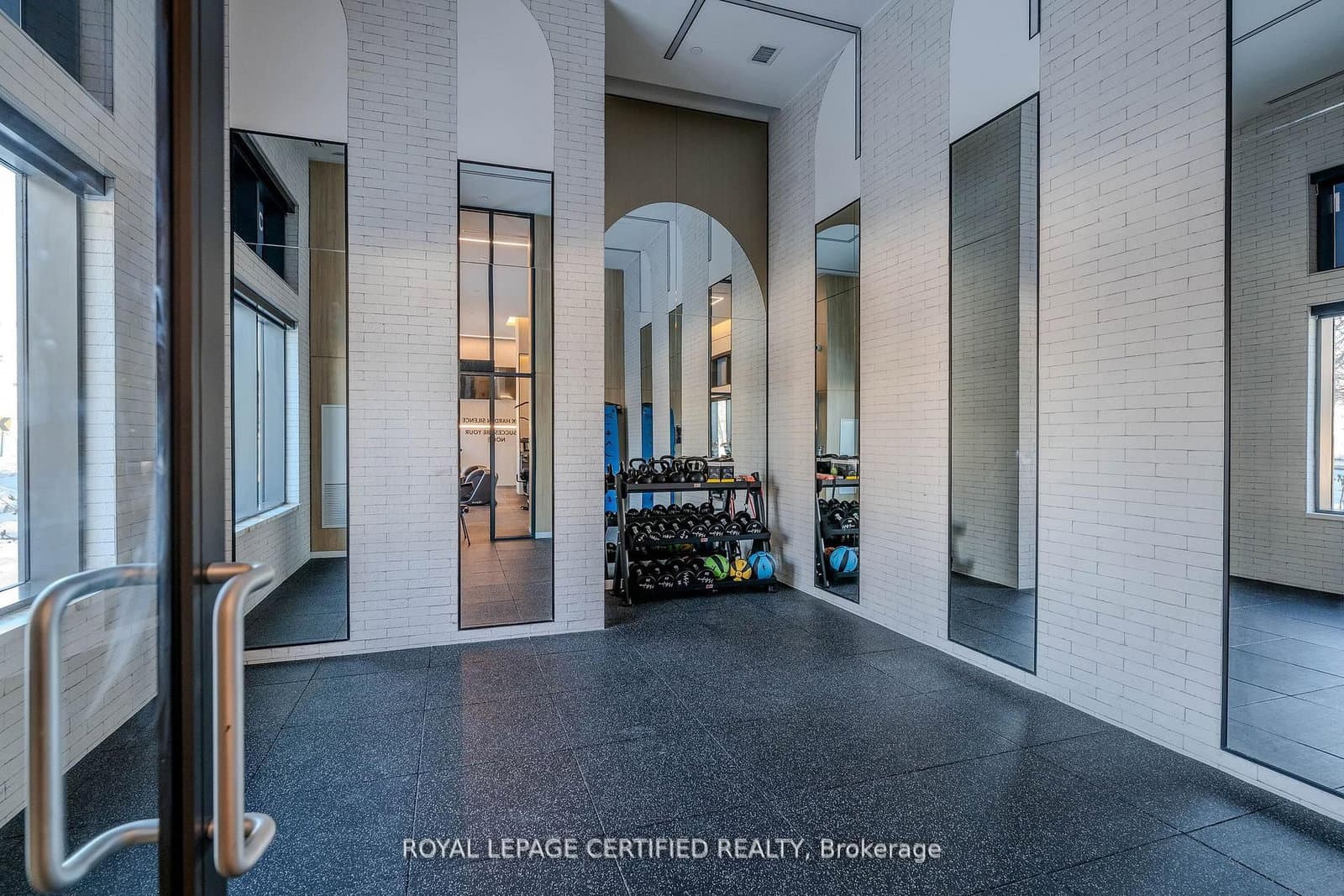 2088 James Street, Unit 503 thumbnail 22