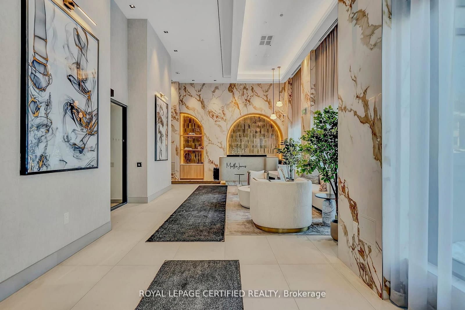 2088 James Street, Unit 503 thumbnail 3