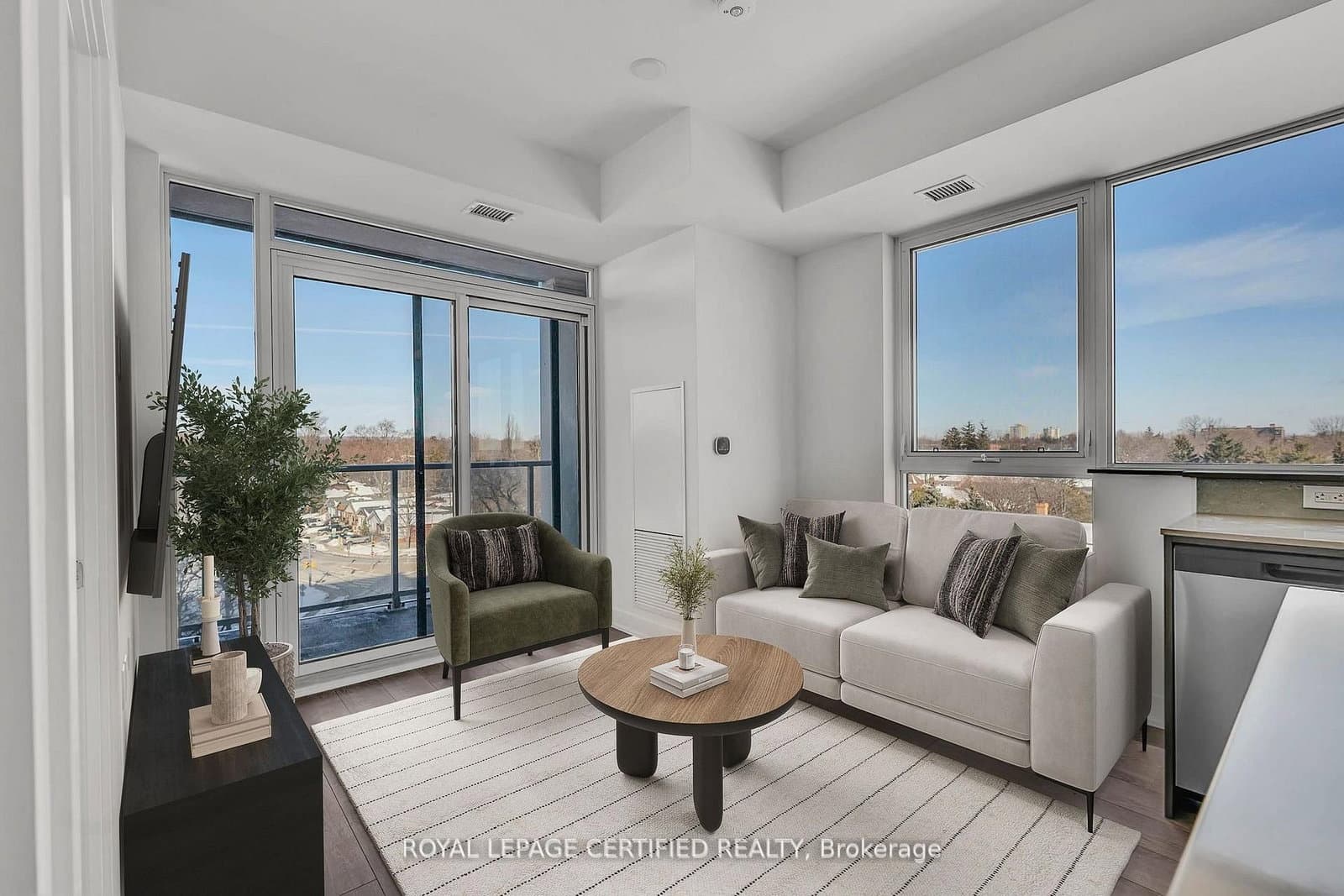 2088 James Street, Unit 503 thumbnail 9
