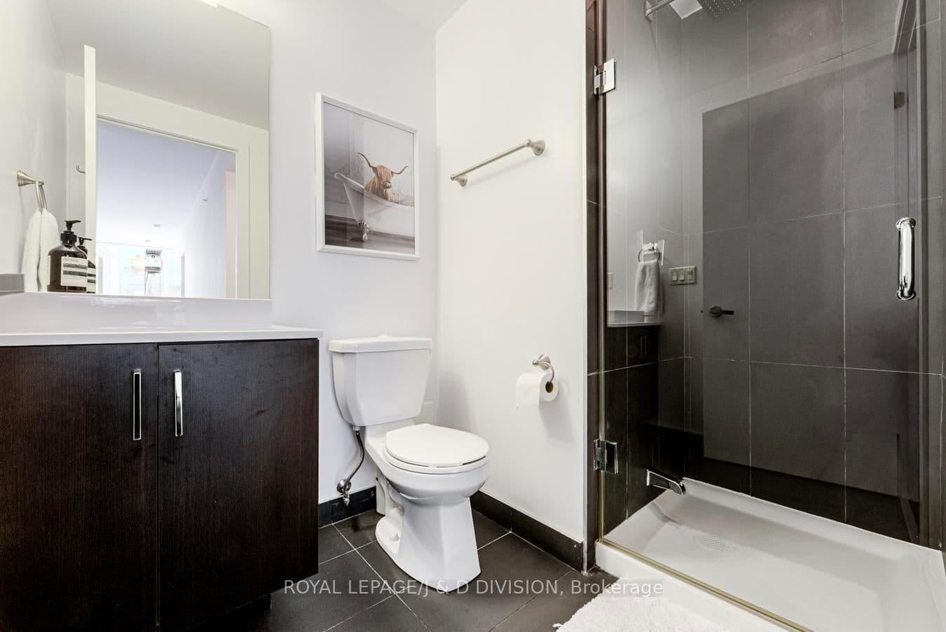 36 Howard Park Avenue, Unit 503 thumbnail 26