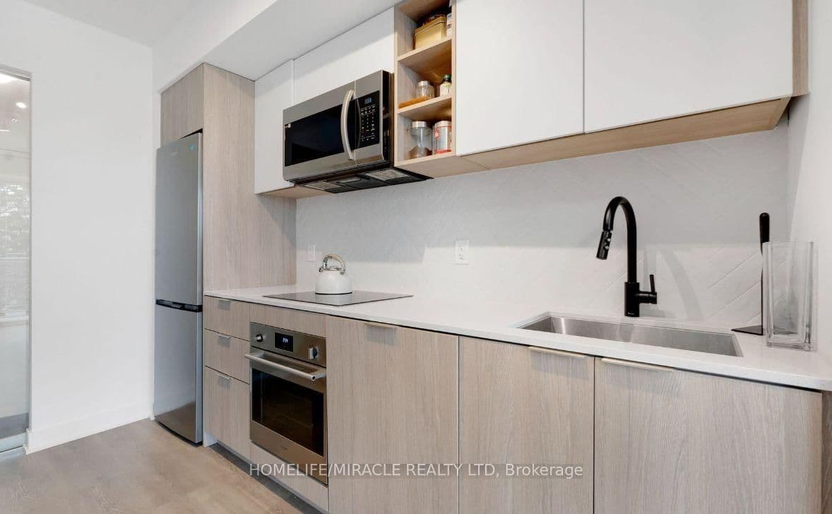 36 Zorra Street, Unit 320 thumbnail 10