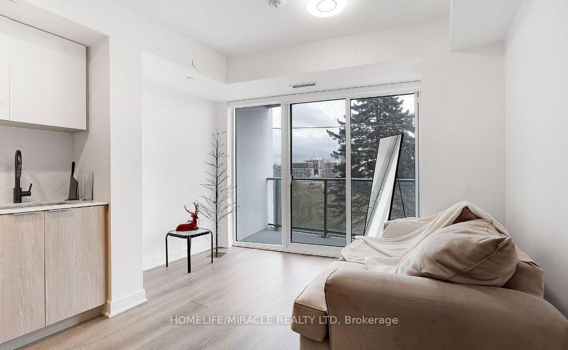 36 Zorra Street, Unit 320 thumbnail 17