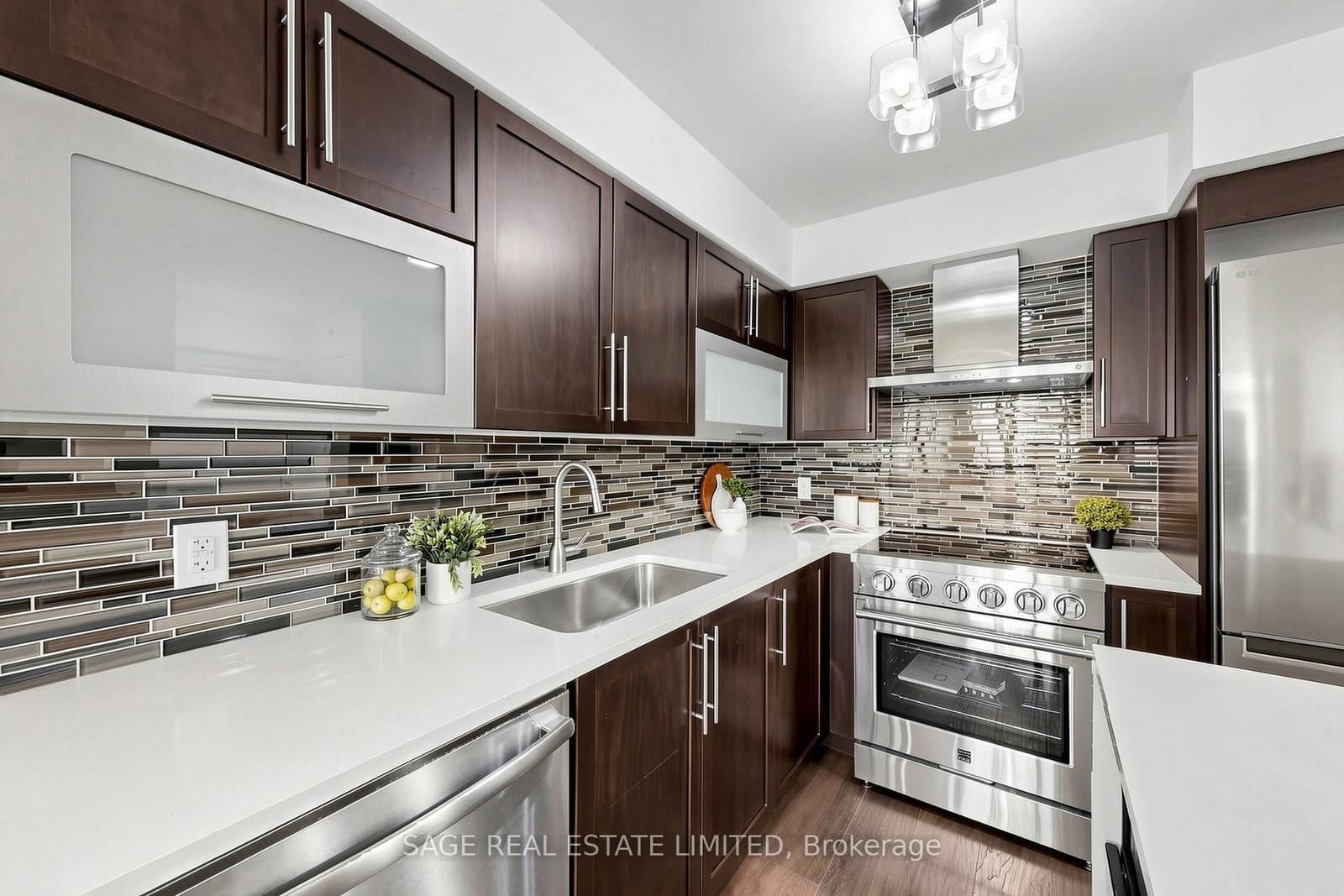 1 Michael Power Place, Unit 605 thumbnail 13