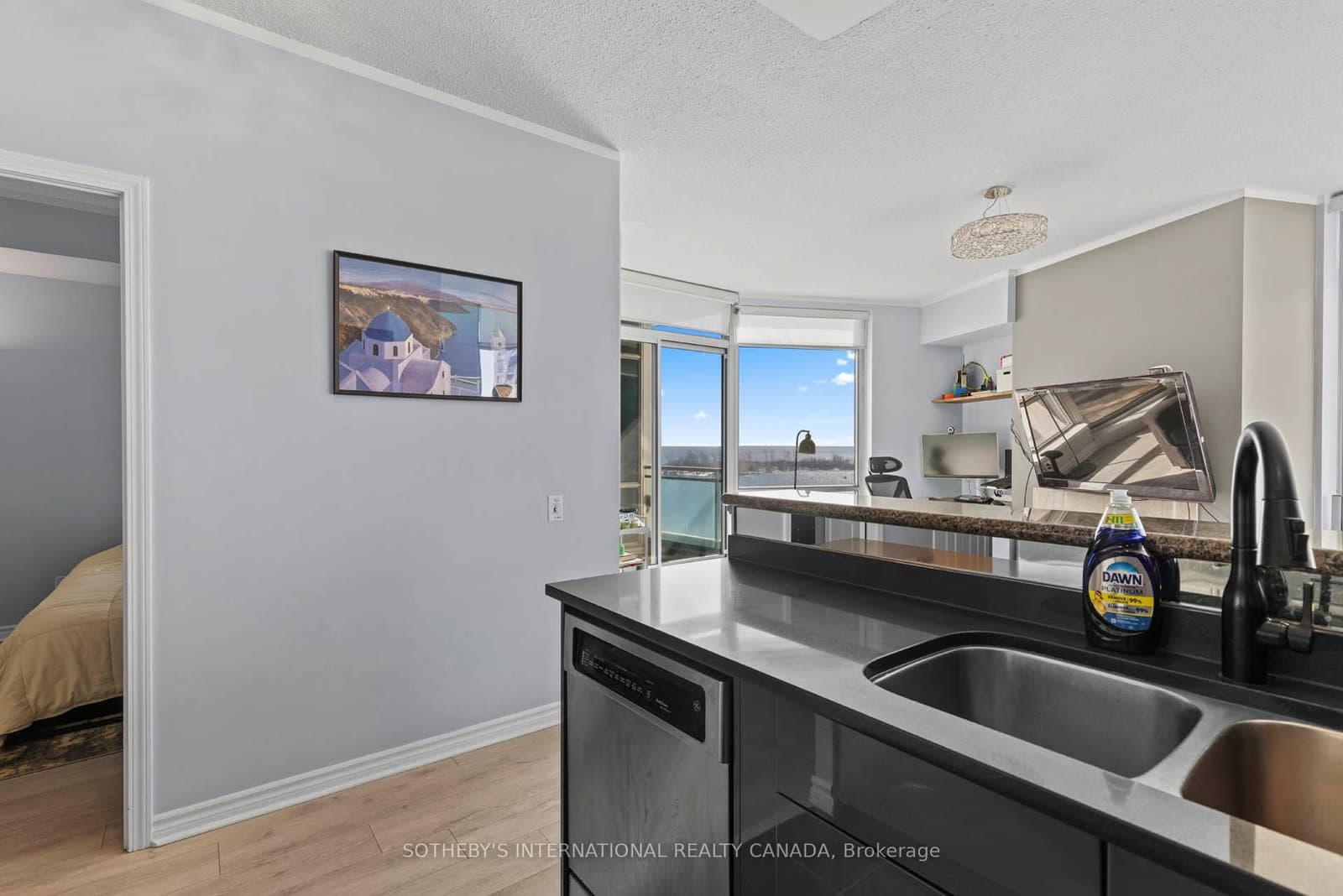 5 Marine Parade Drive, Unit 1013 thumbnail 8