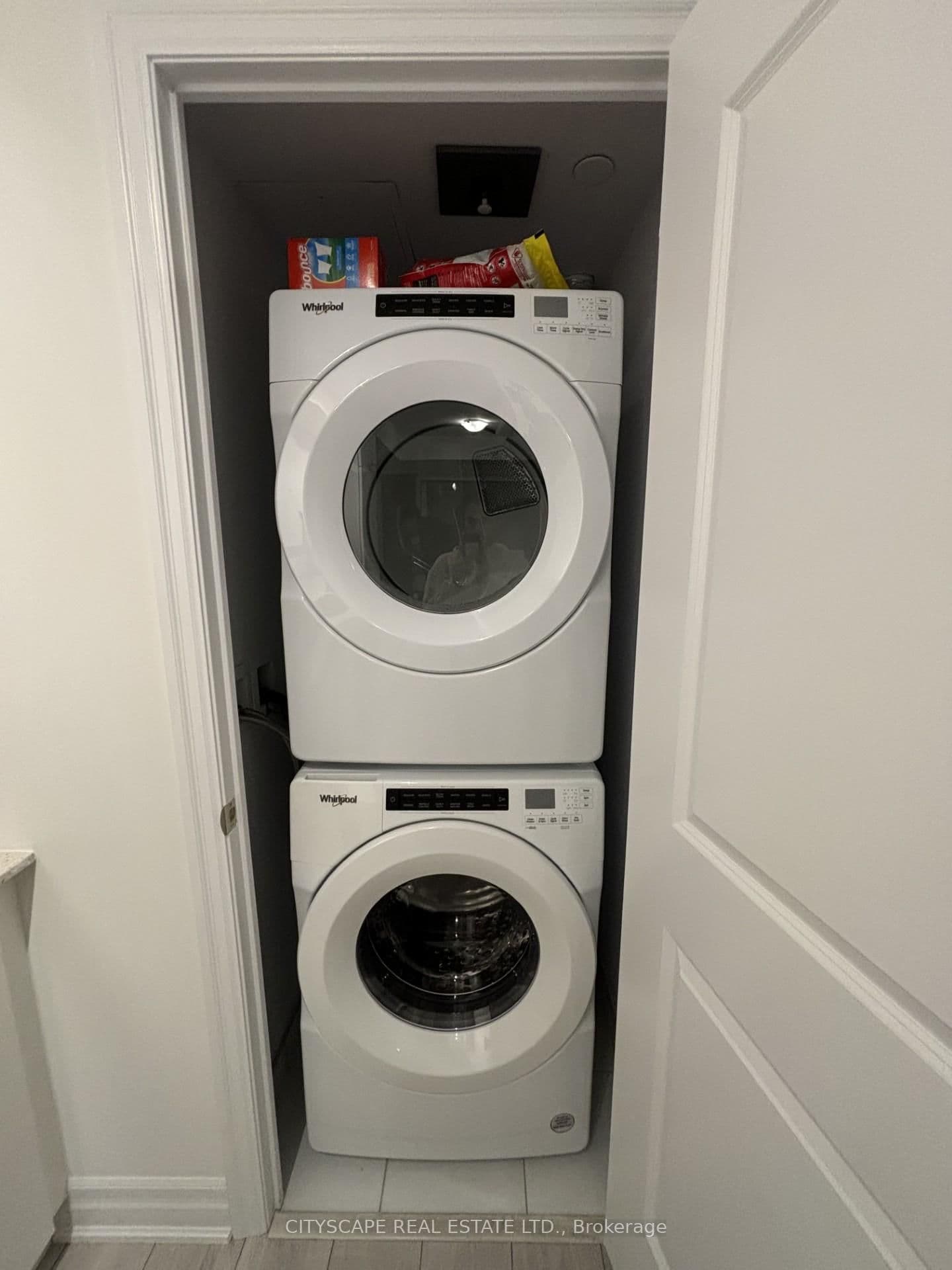 30 Elm Drive, Unit 2307 thumbnail 8