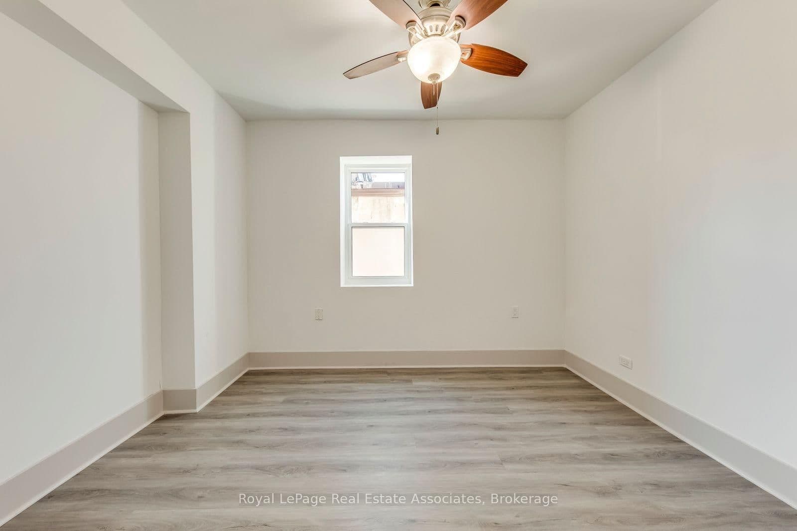 362 Royal York Road, Unit 2 thumbnail 10