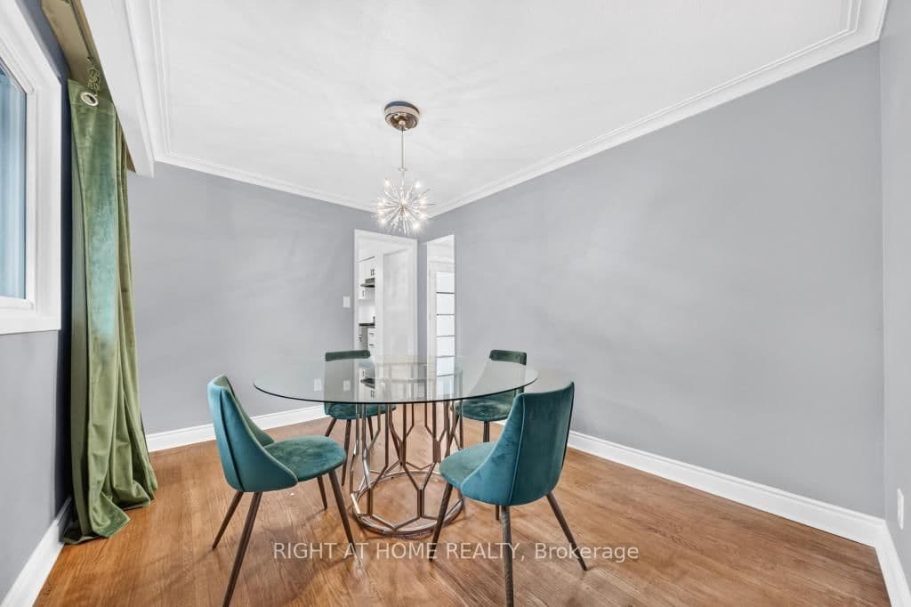 662 Montego Crescent thumbnail 16