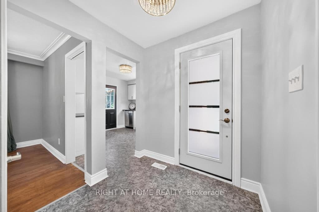 662 Montego Crescent thumbnail 5