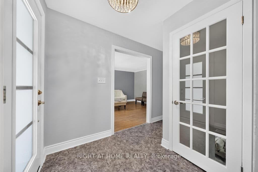 662 Montego Crescent thumbnail 6