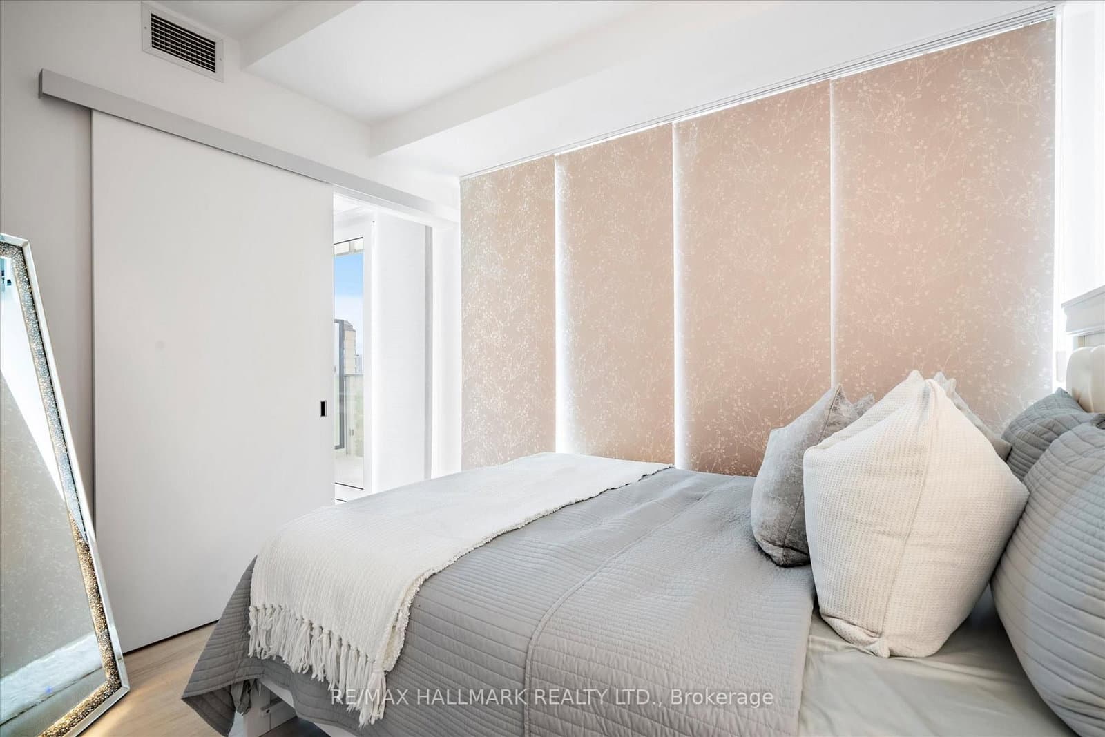 3883 Quartz Road, Unit 1405 thumbnail 23