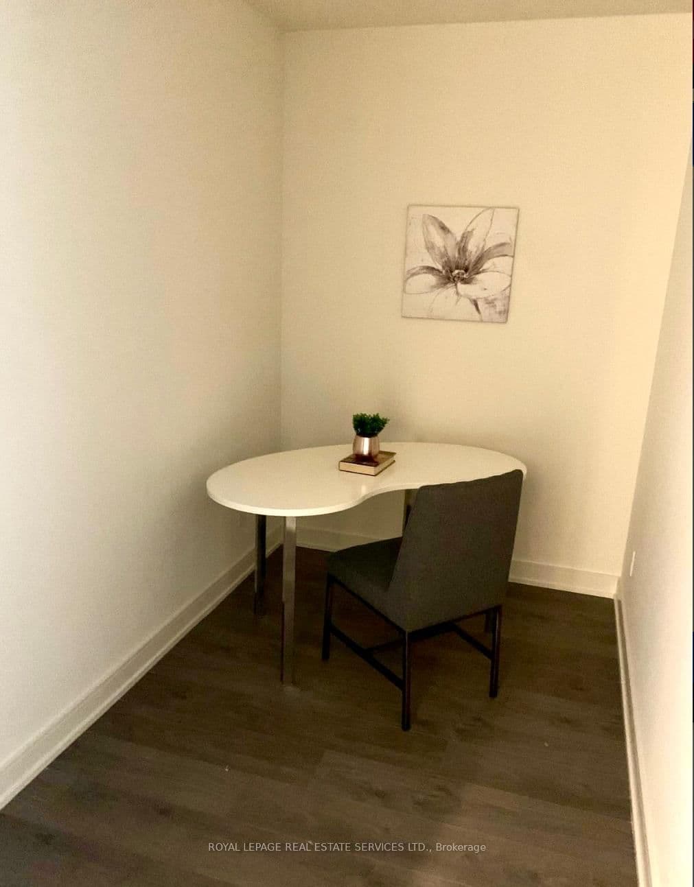 8010 Derry Road, Unit 306 thumbnail 10