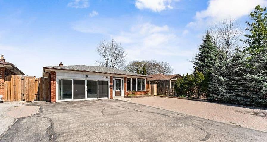 3193 Cawthra Road, Unit Main - Image 1