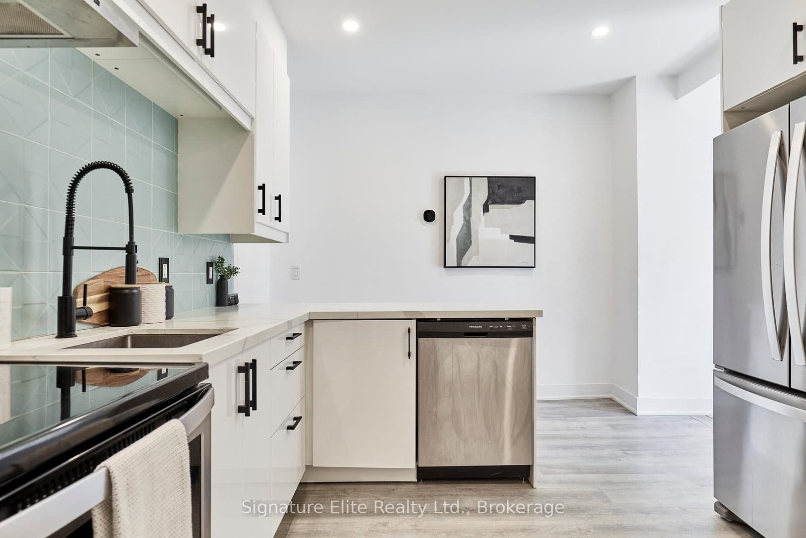 154 Mulock Avenue thumbnail 9