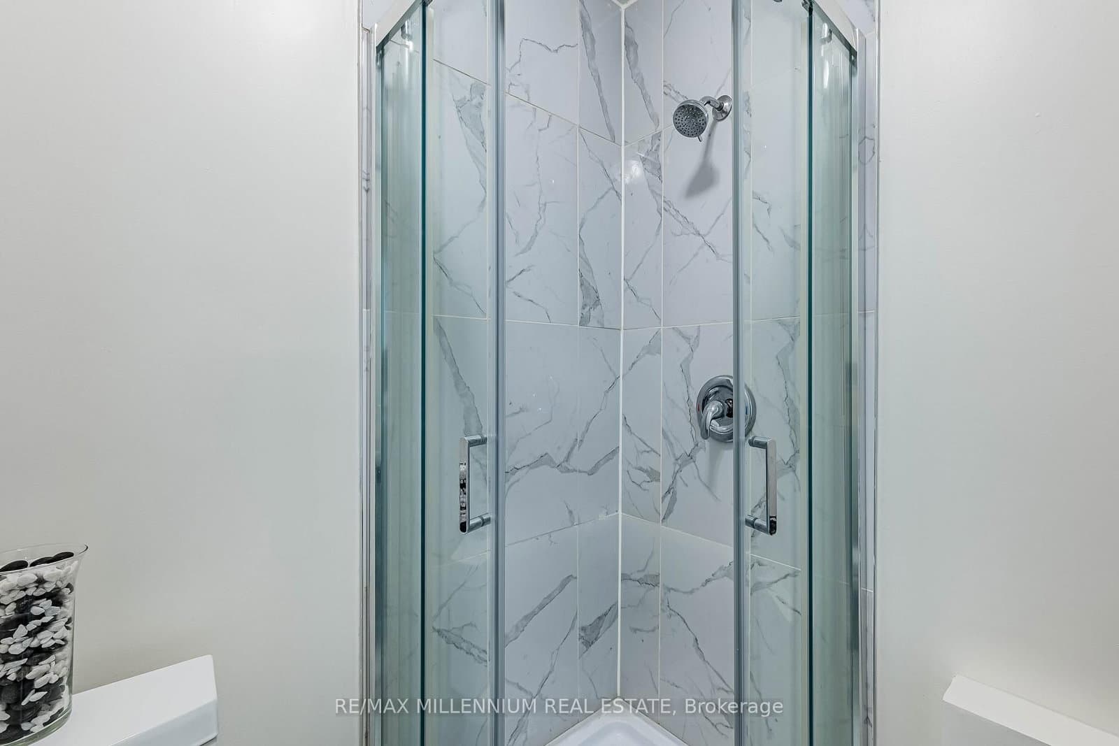 36 Spadina Road, Unit 36 thumbnail 11