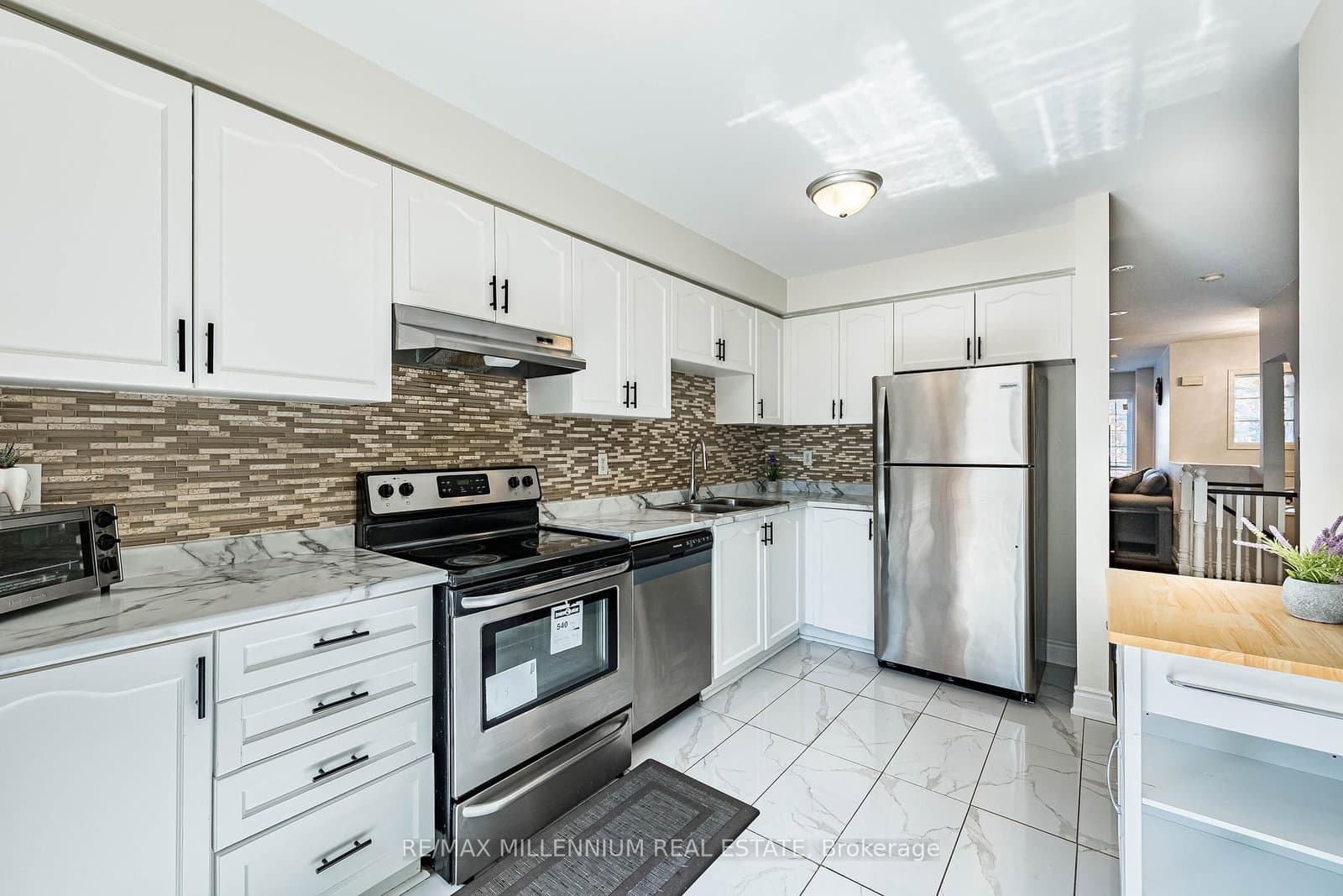 36 Spadina Road, Unit 36 thumbnail 15