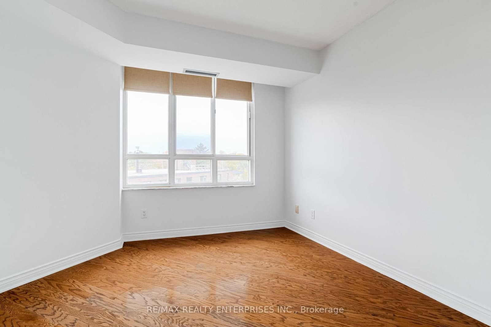 2285 Lake Shore Boulevard W, Unit 304 thumbnail 13