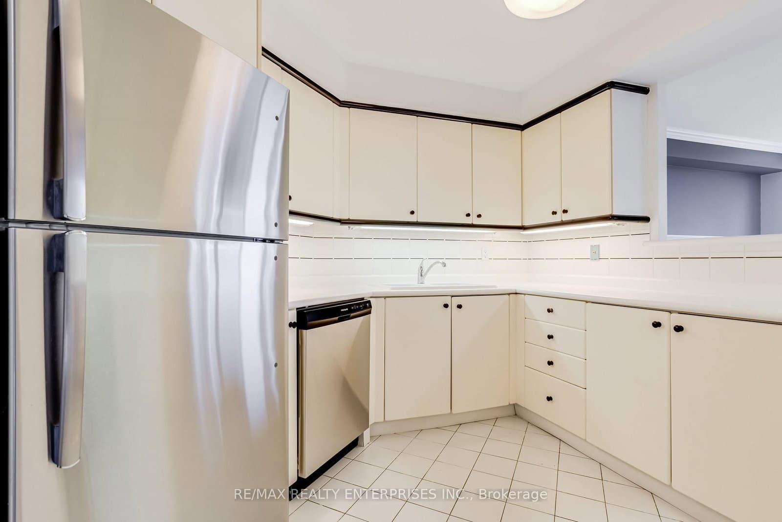 2285 Lake Shore Boulevard W, Unit 304 thumbnail 21