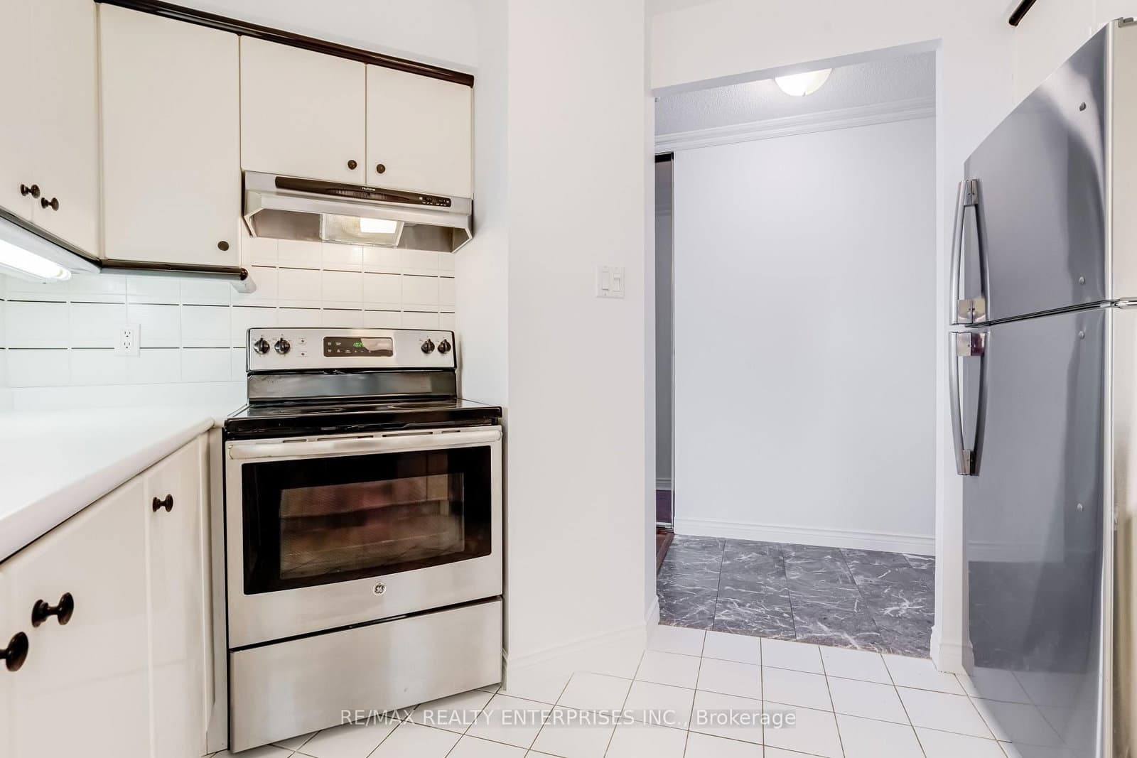 2285 Lake Shore Boulevard W, Unit 304 thumbnail 23